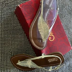 CARLOS by Carlos Santana sandals size 8 1/2 Pewter color